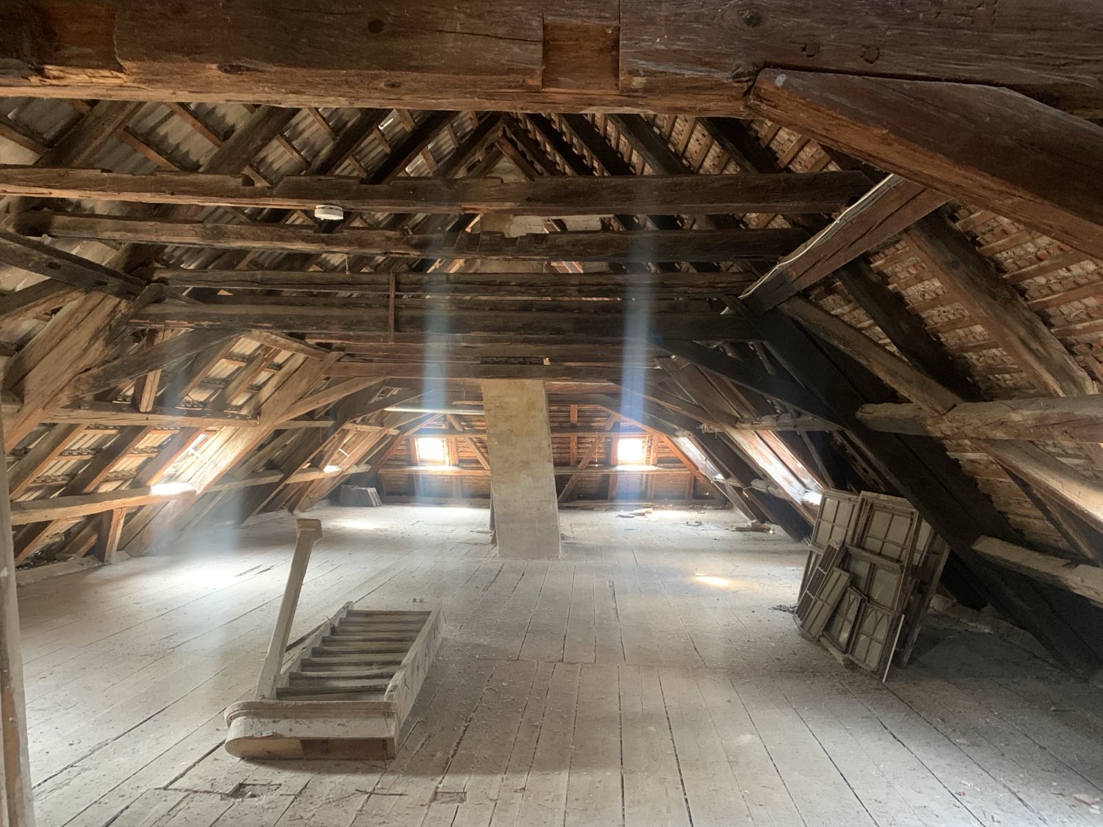 Dachboden im Schloß Gröbitz